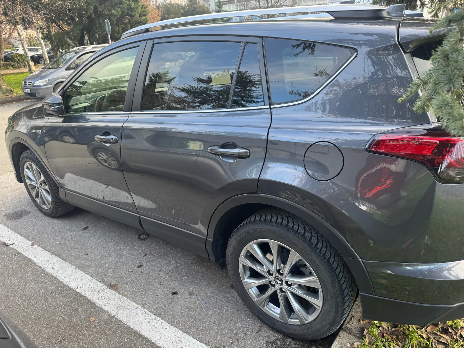 Toyota Rav4 2.5 Hibrid 4x4 | Mobile.bg � ����������� 12