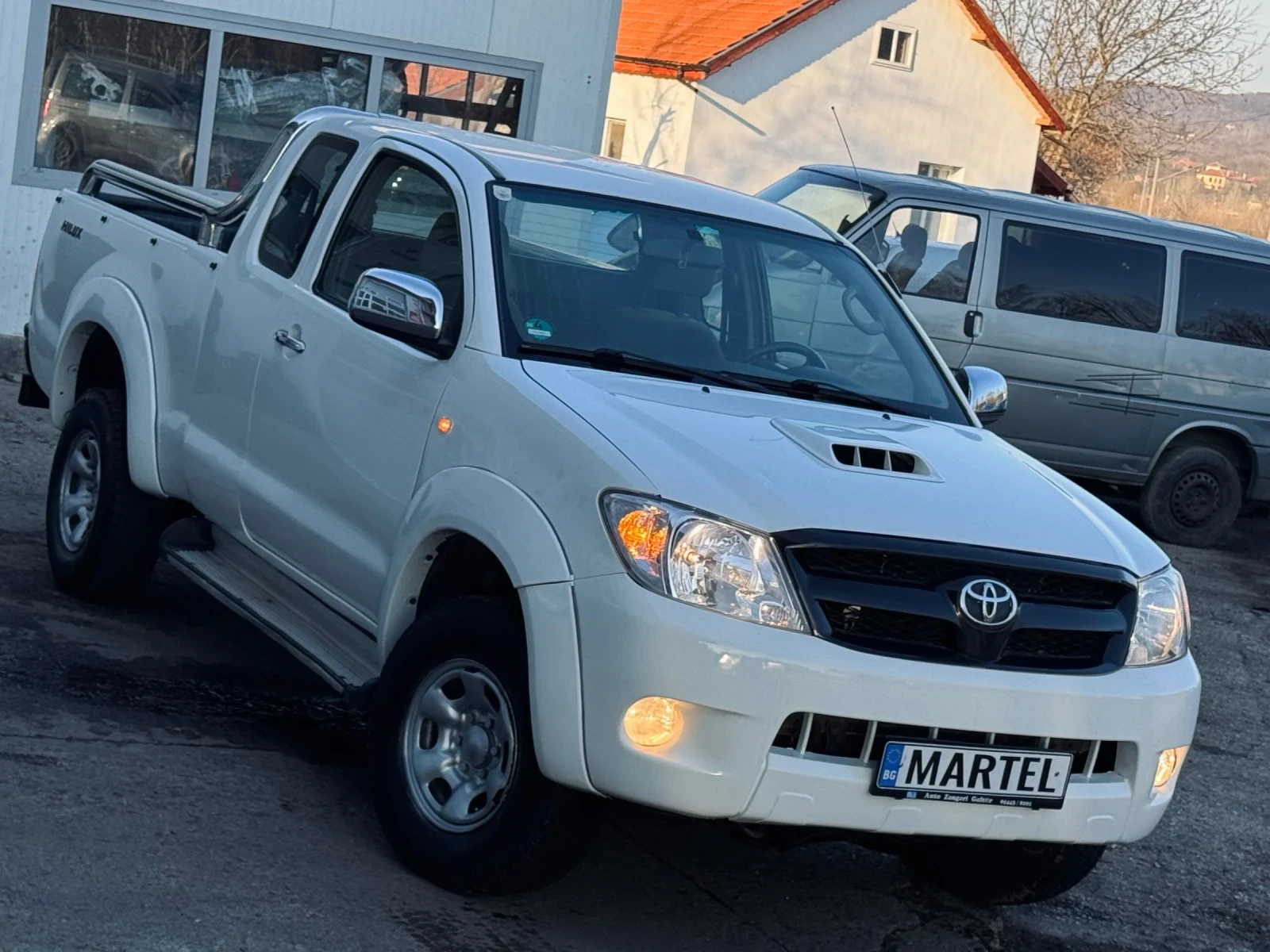 Toyota Hilux 2.5D-4D КЛИМА, снимка 3 - Автомобили и джипове - 53742603