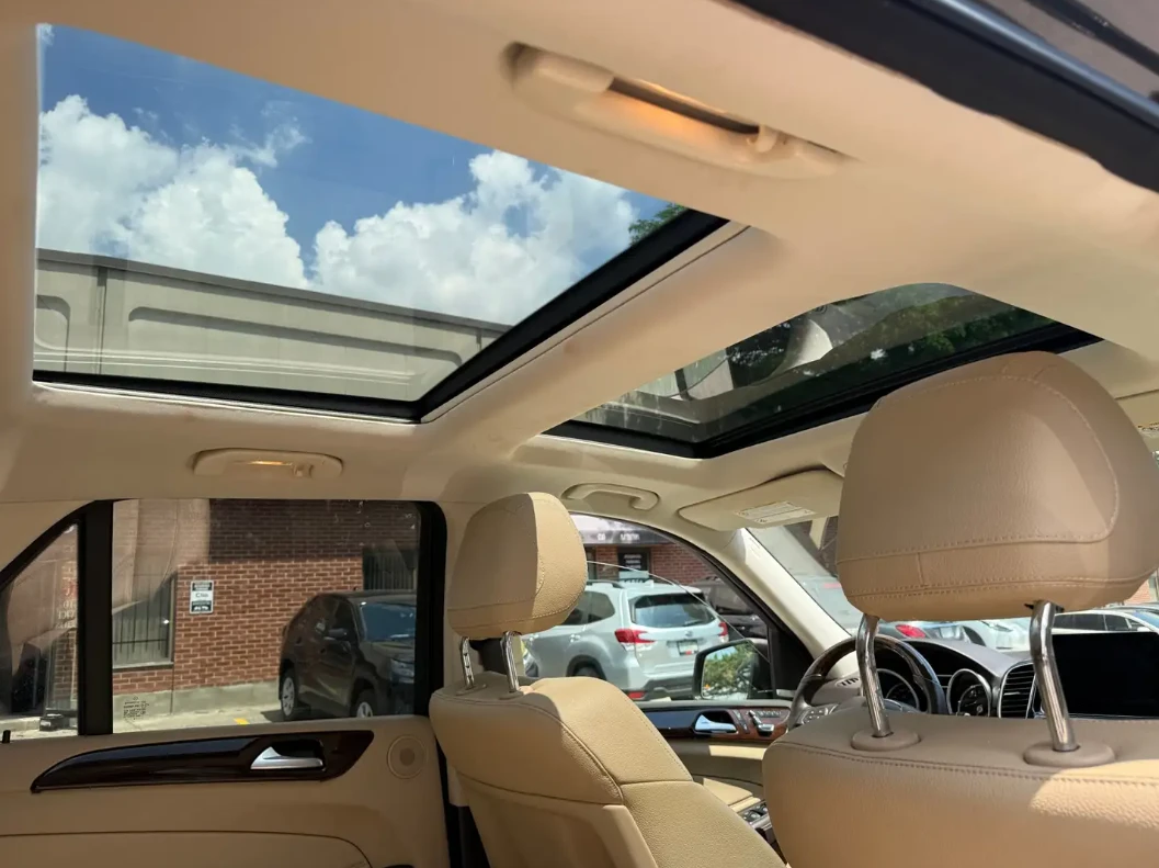 Mercedes-Benz GLE 400 Distronic HarmanKardon, снимка 12 - Автомобили и джипове - 55308447