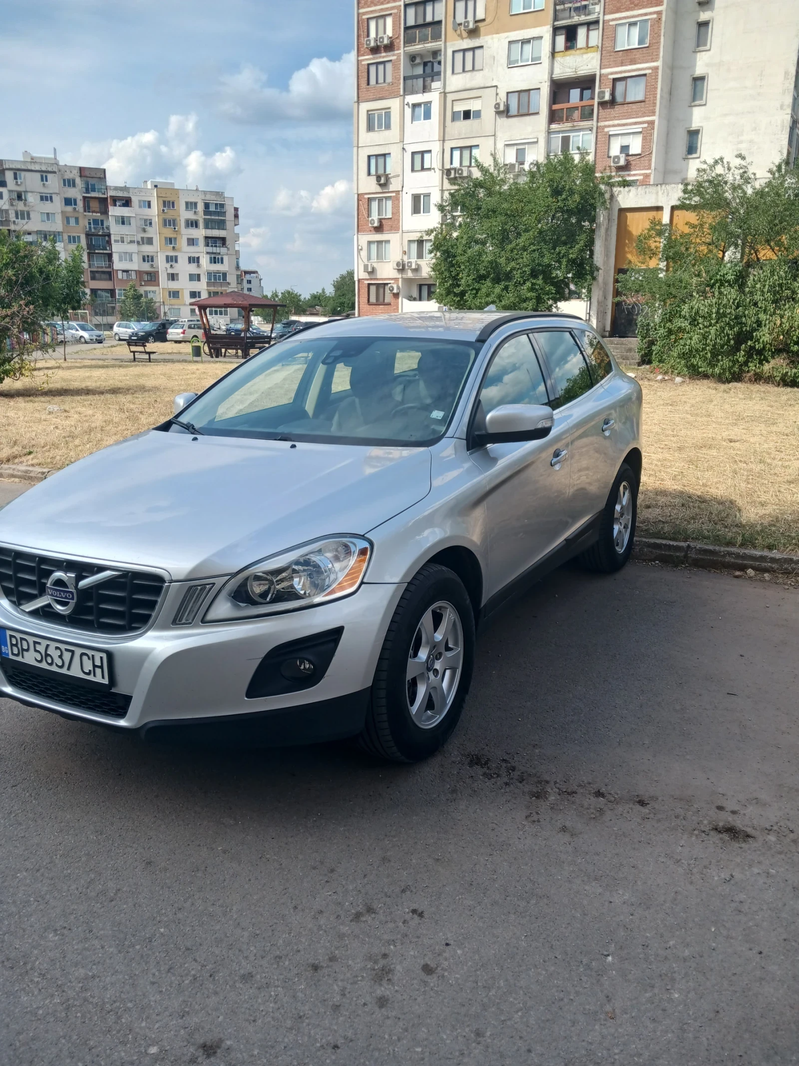 Volvo XC60 2, 4 D5, снимка 5 - Автомобили и джипове - 55316409