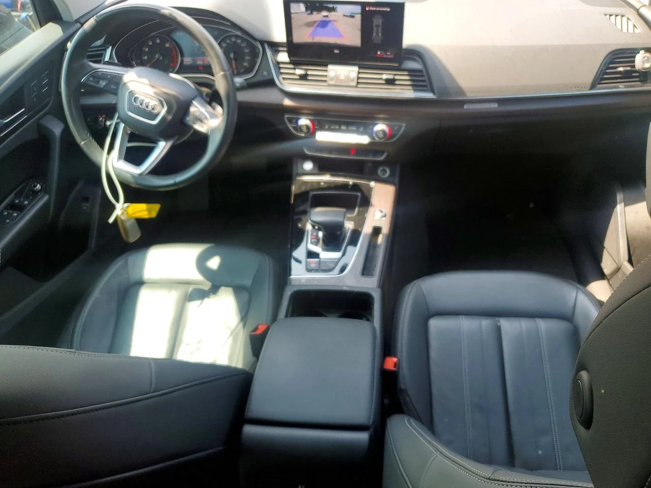 Audi Q5 2.0l Premium, снимка 8 - Автомобили и джипове - 55803027