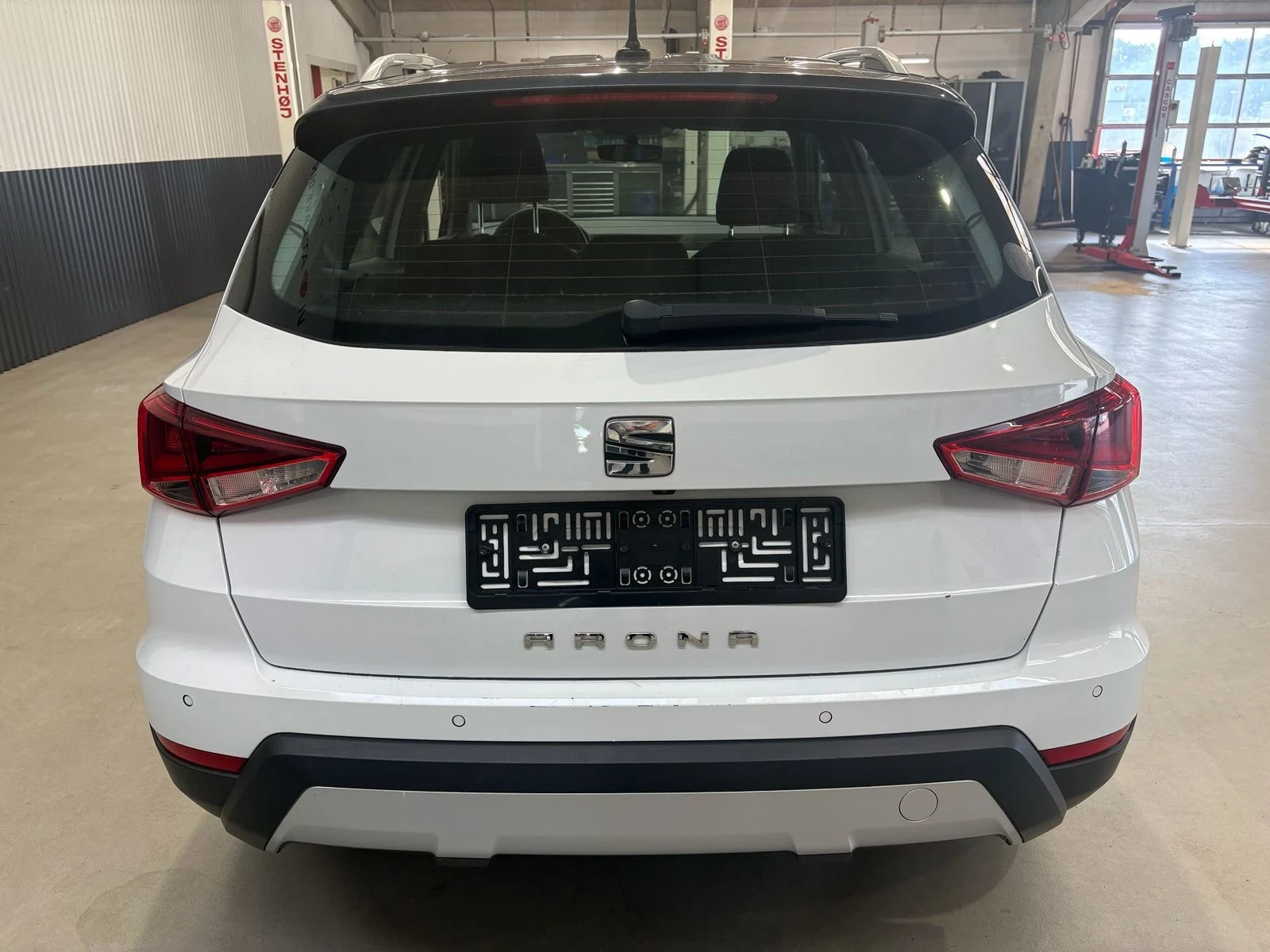 Seat Arona 1.0TSI 116hp | DSG7 | Xcellance, снимка 5 - Автомобили и джипове - 56130459