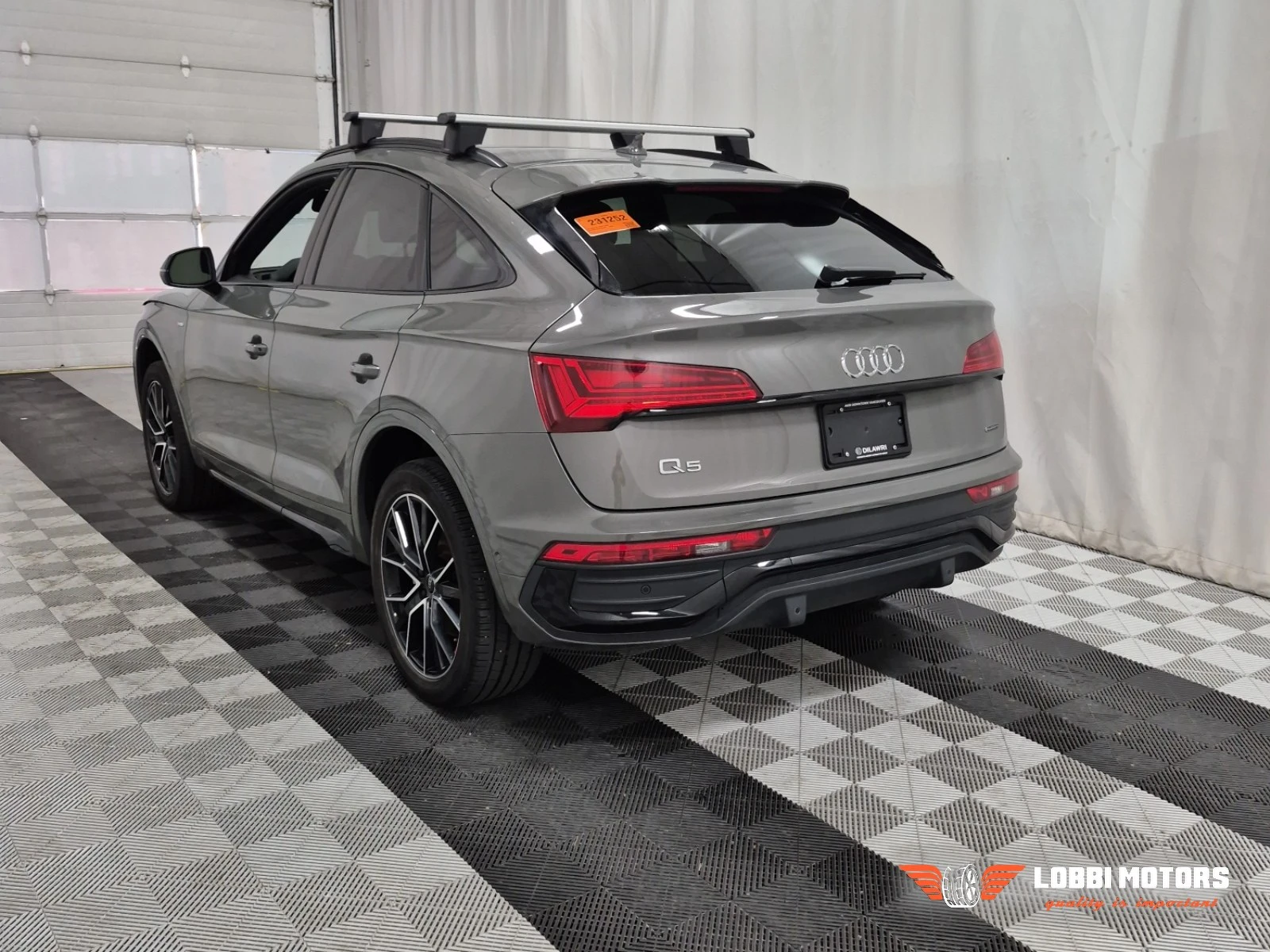 Audi Q5, снимка 4 - Автомобили и джипове - 56436011