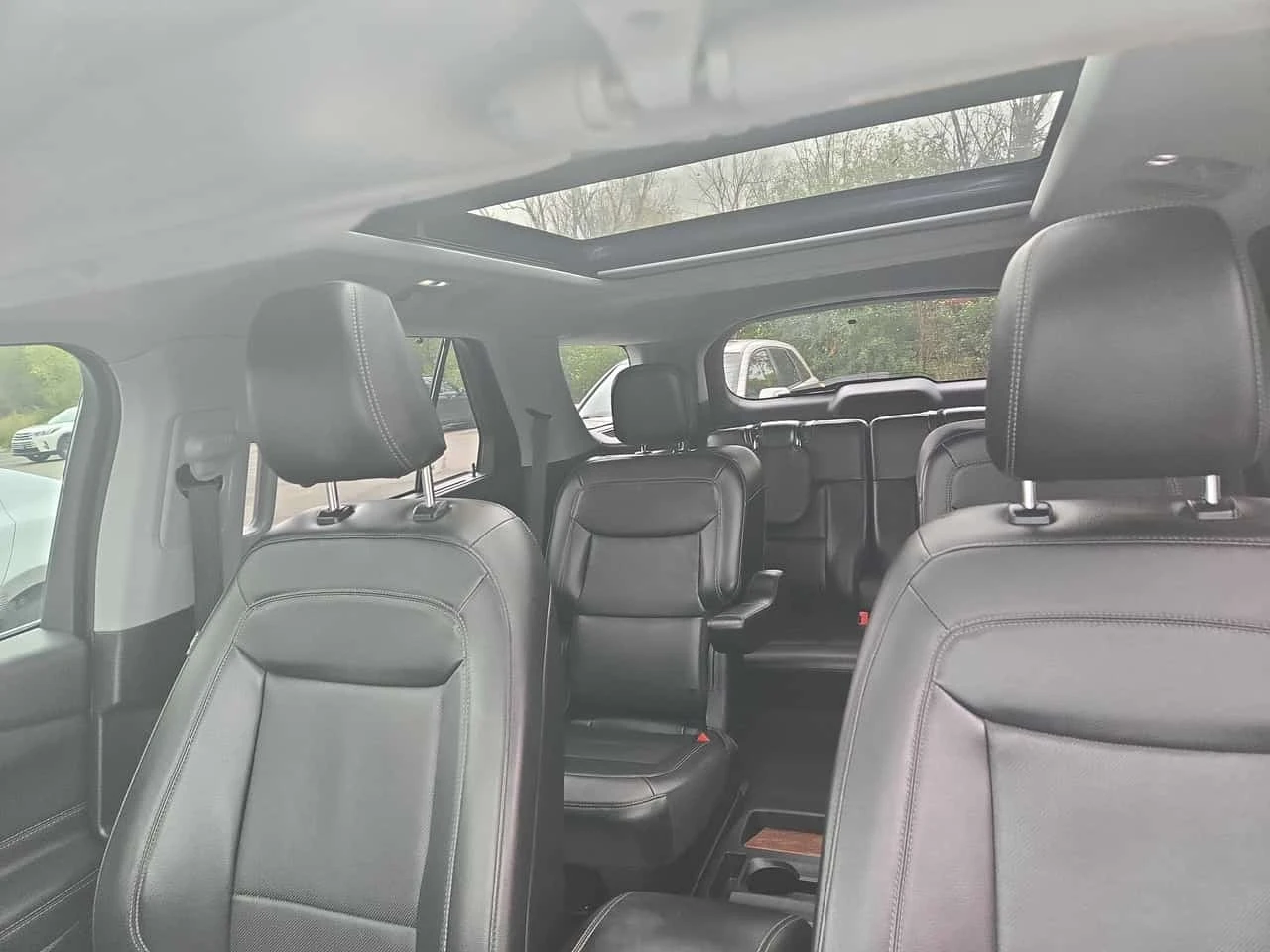 Ford Explorer Limited | CARFAX | БЕЗ ИНЦИДЕНТИ, снимка 15 - Автомобили и джипове - 56648894