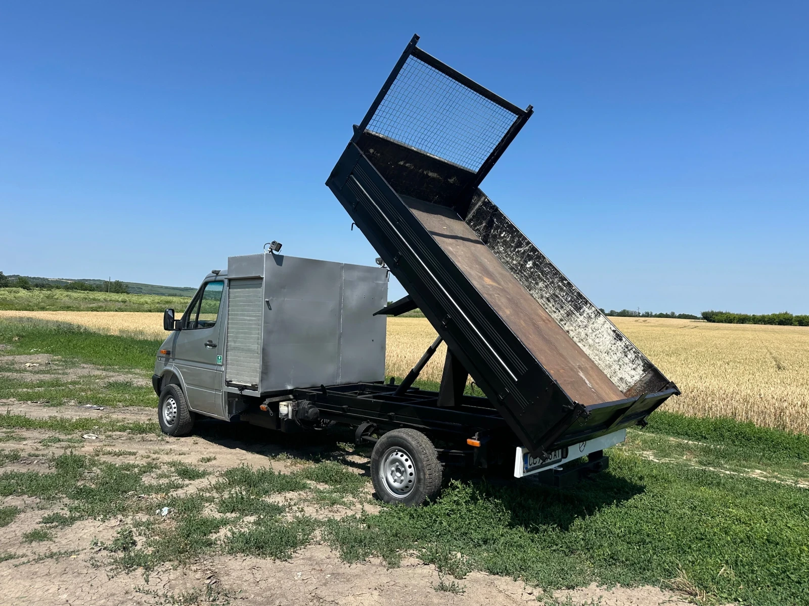 Mercedes-Benz Sprinter 311 САМОСВАЛ - 4х4 - изображение 4