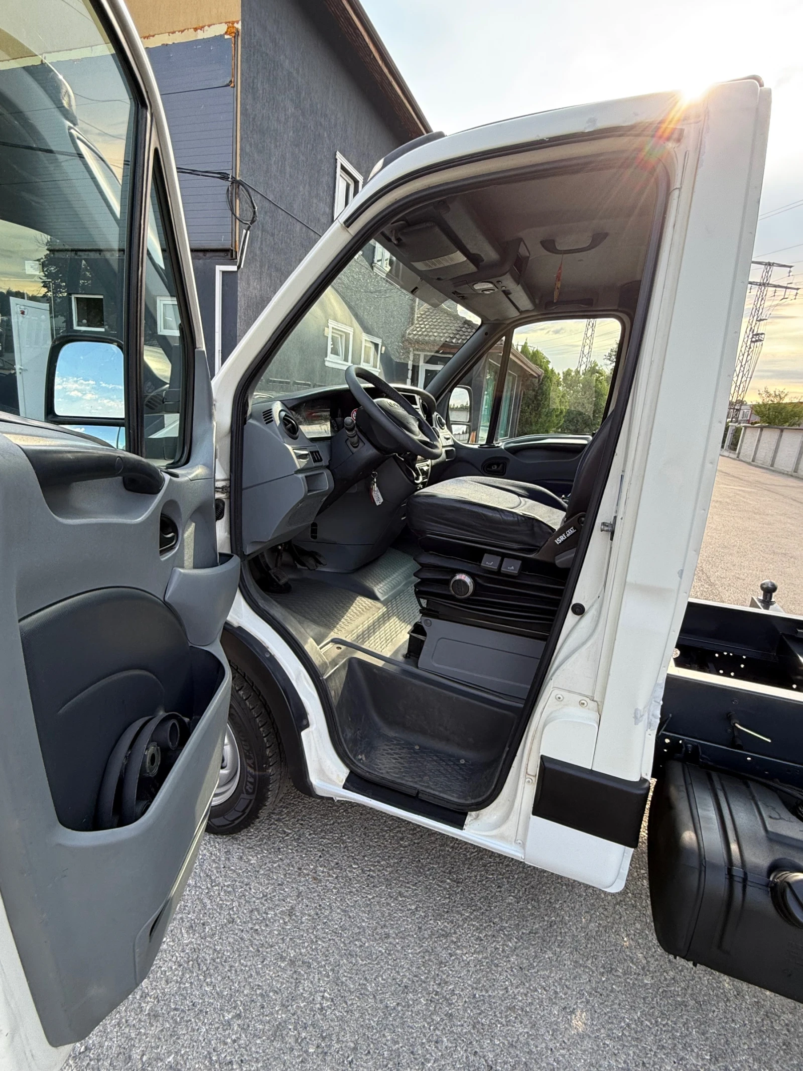 Iveco 35c18 Климатик!!!* 180коня* САМОСВАЛ - изображение 10