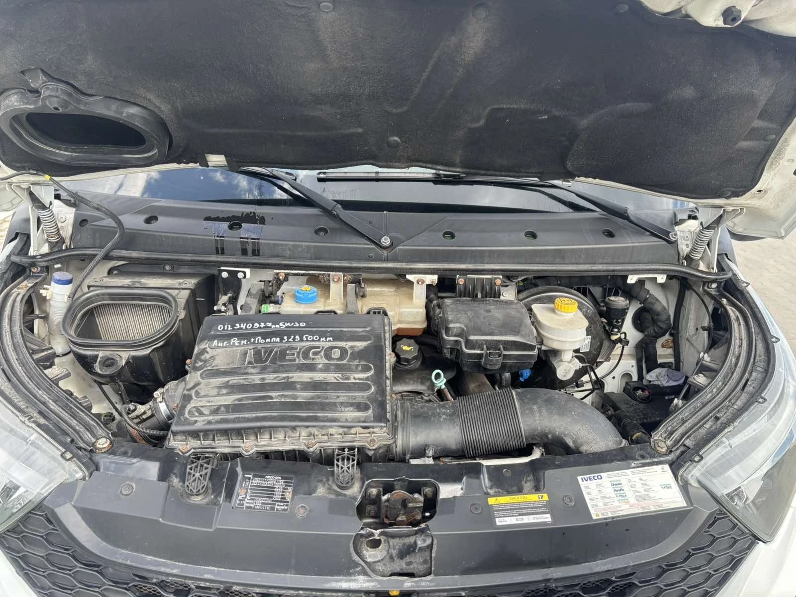 Iveco Daily, снимка 13 - Бусове и автобуси - 55153072