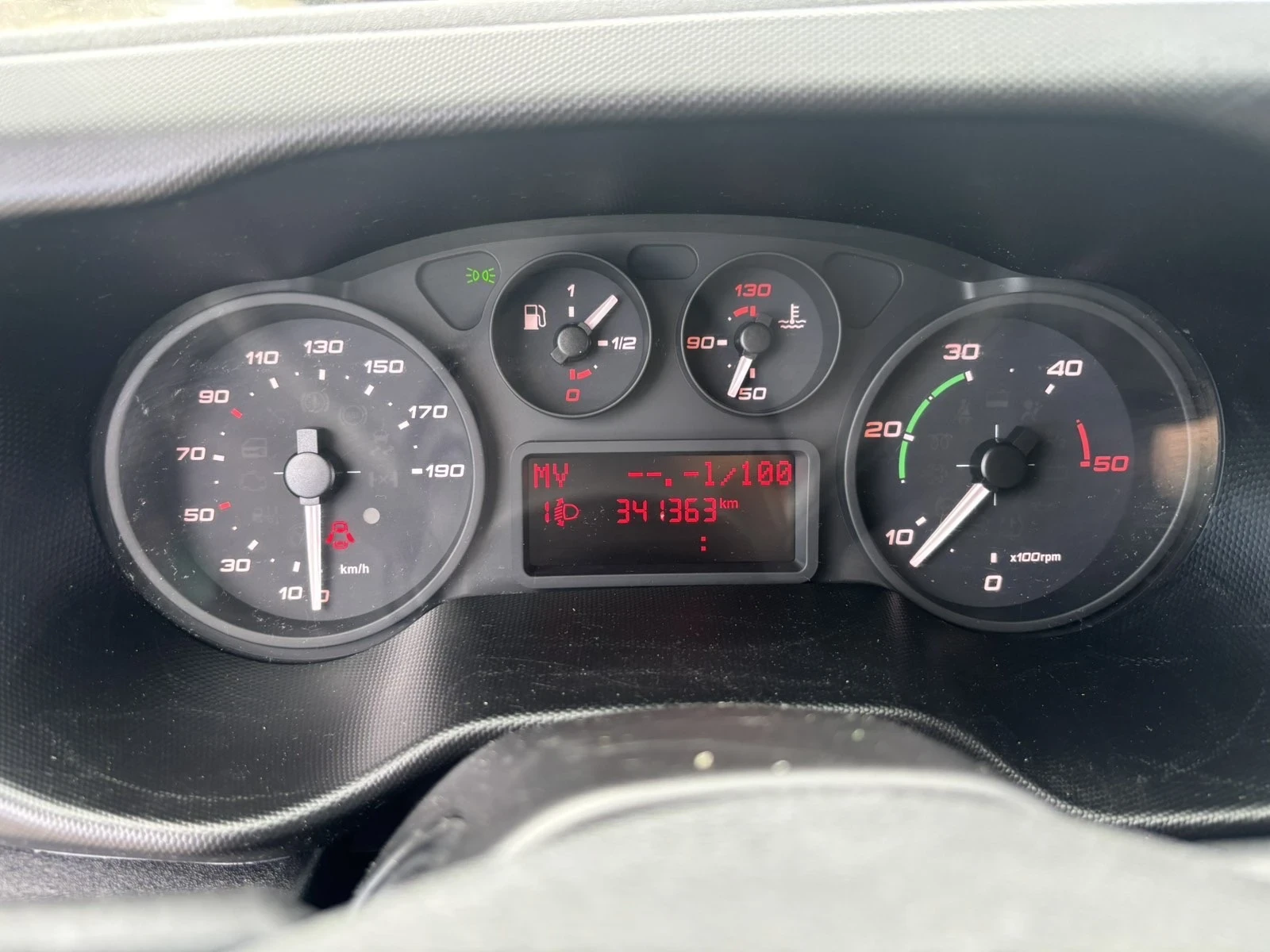 Iveco Daily, снимка 2 - Бусове и автобуси - 55153072