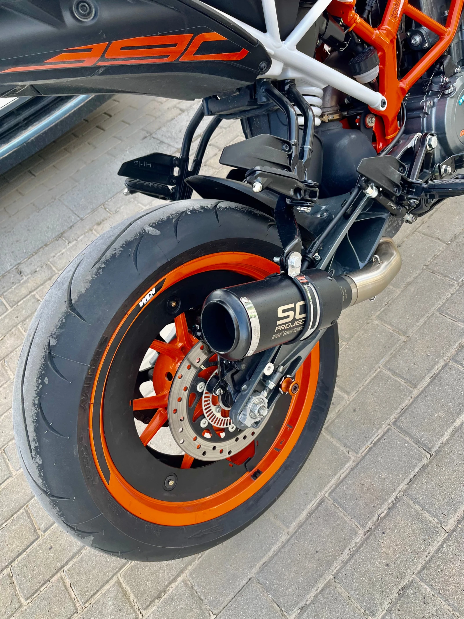 Ktm Duke 390 - изображение 8
