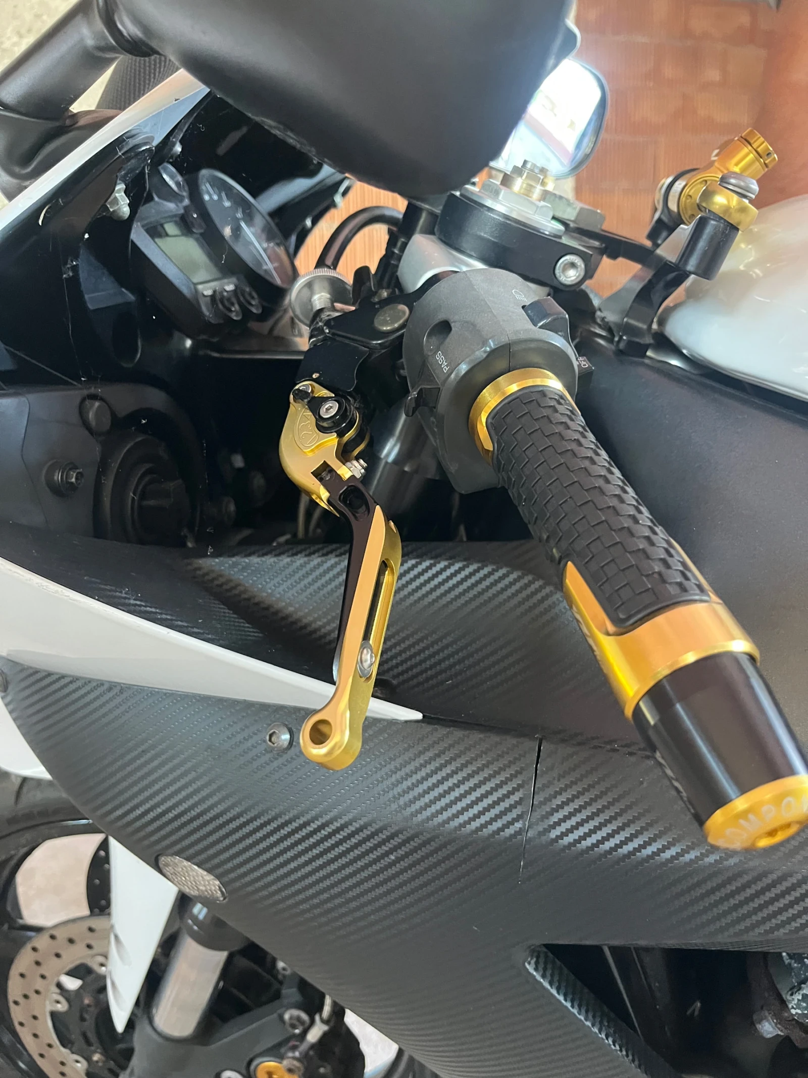 Yamaha YZF-R1 1000, снимка 11 - Мотоциклети и мототехника - 55047683