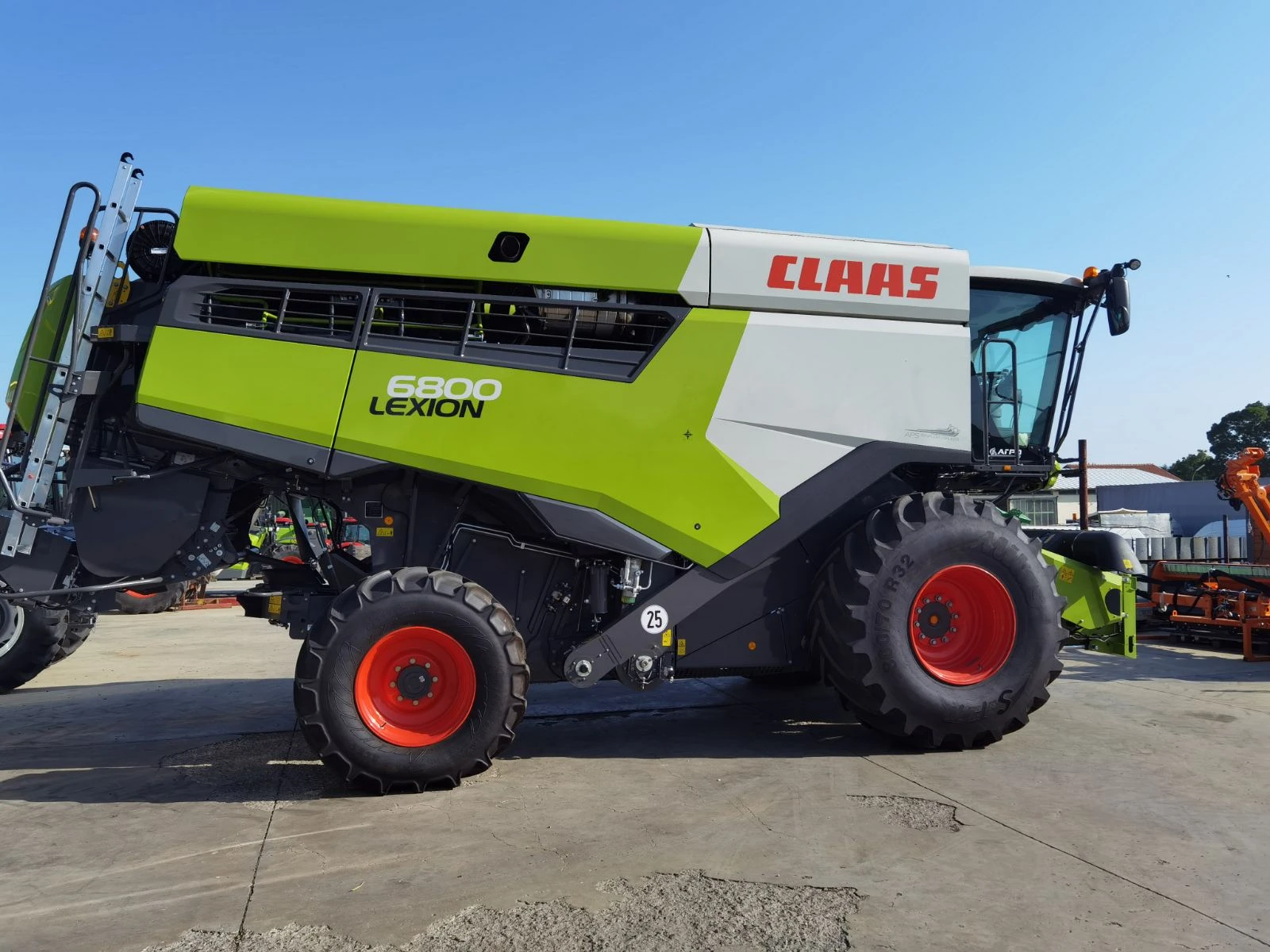 Комбайн Claas LEXION 6800 - изображение 8