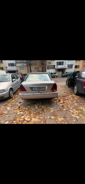 Mercedes-Benz C 180, снимка 3