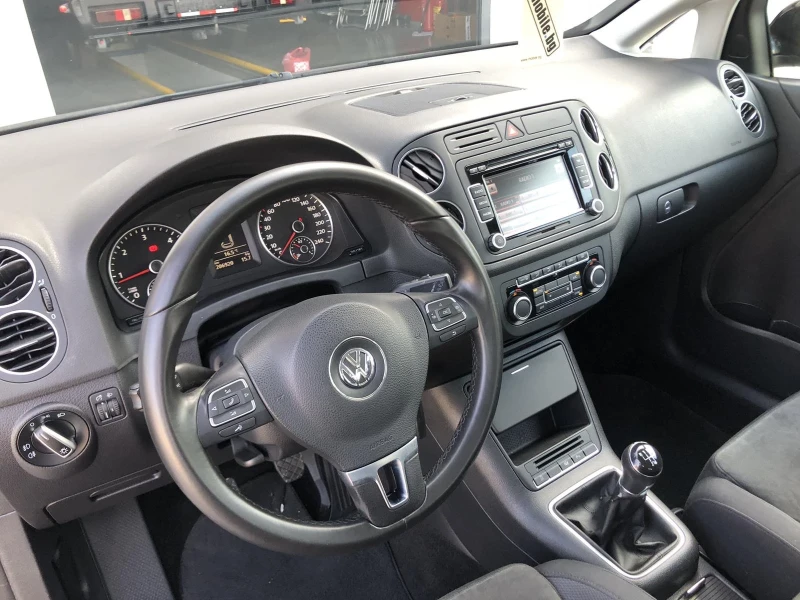 VW Golf Plus, снимка 9 - Автомобили и джипове - 47524871