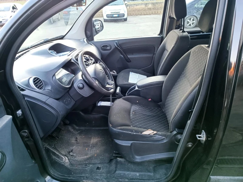 Renault Kangoo Maxi, снимка 10 - Автомобили и джипове - 48457063