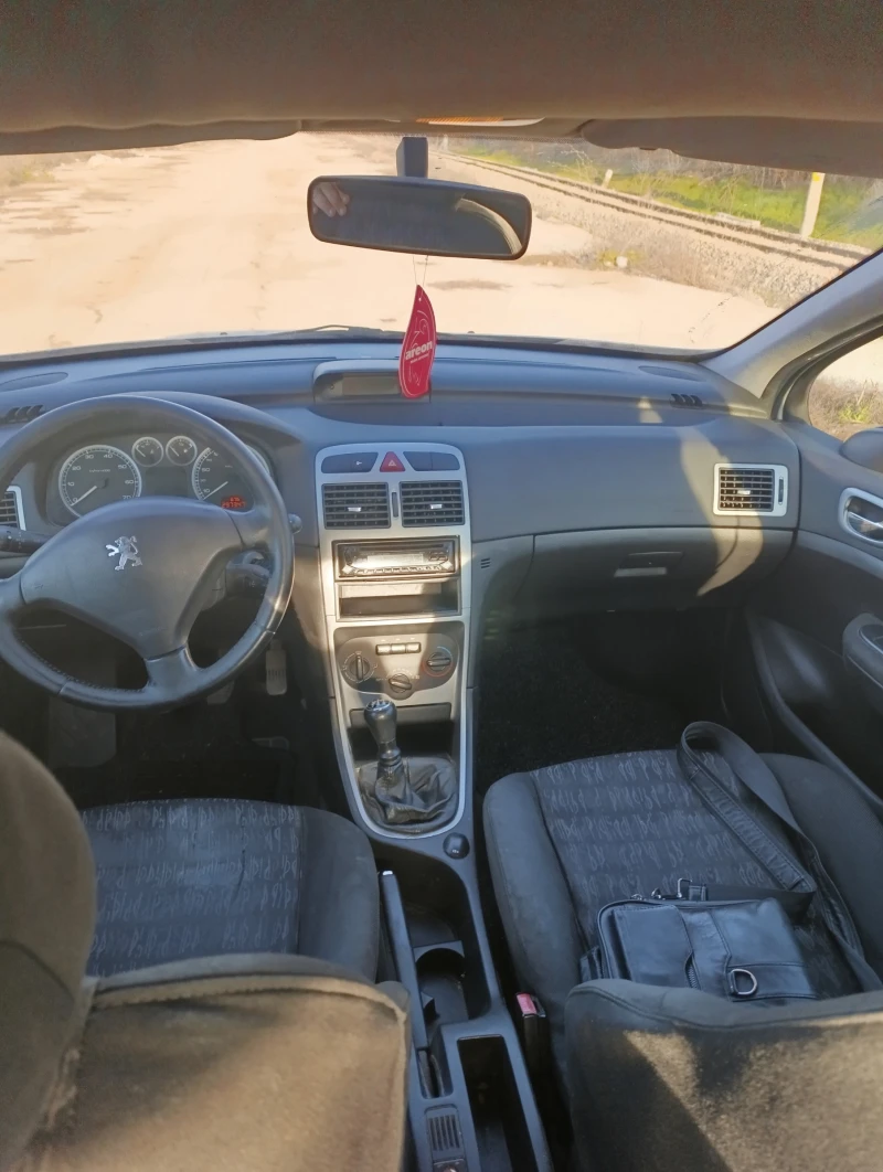 Peugeot 307 лек, снимка 8 - Автомобили и джипове - 48735284