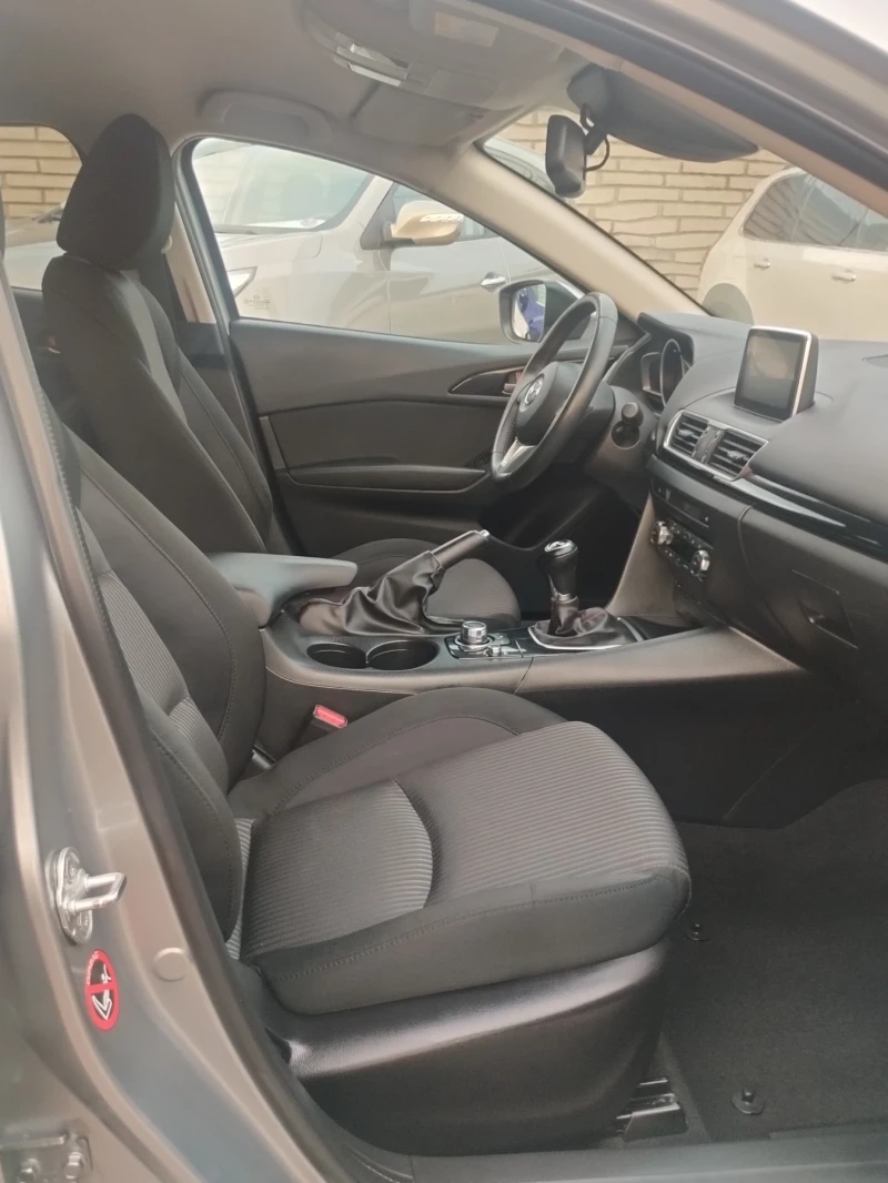 Mazda 3 2.0 SKY ACTIVE., снимка 7 - Автомобили и джипове - 51701715