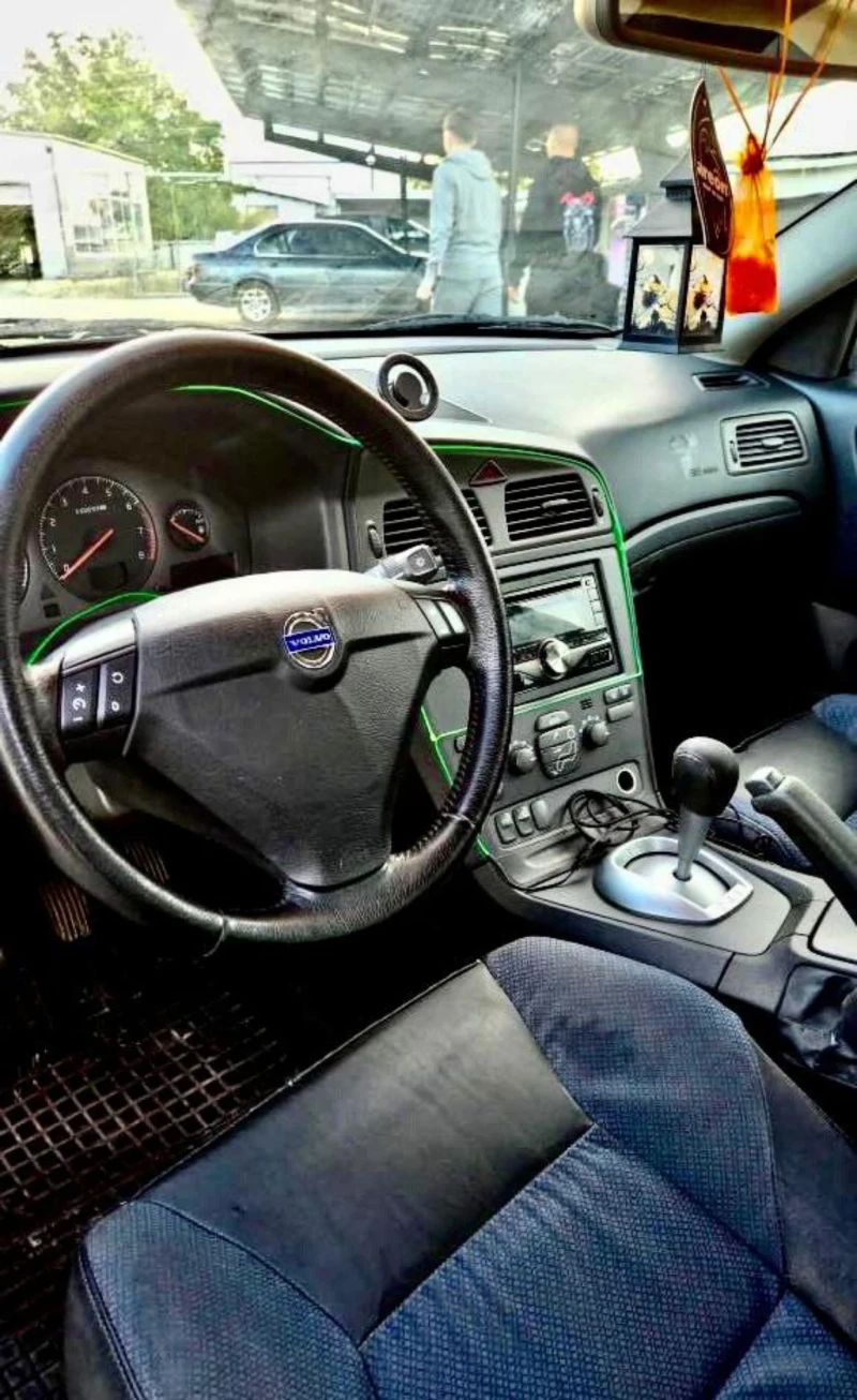 Volvo S60, снимка 6 - Автомобили и джипове - 52945658