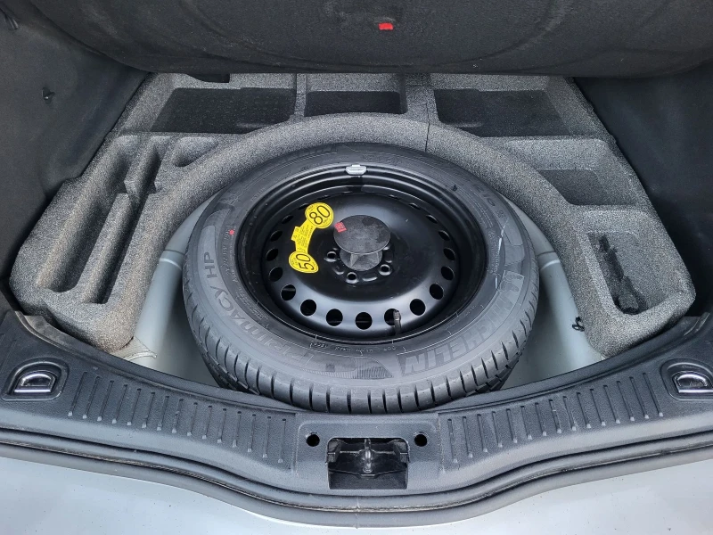 Ford Mondeo 2.0 TDCI / Кожа/Подгрев/Xenon/, снимка 16 - Автомобили и джипове - 52246153