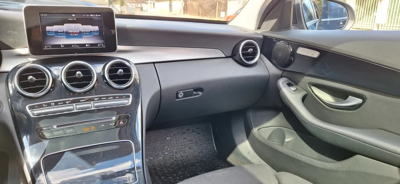 Mercedes-Benz C 220, снимка 12 - Автомобили и джипове - 52931320