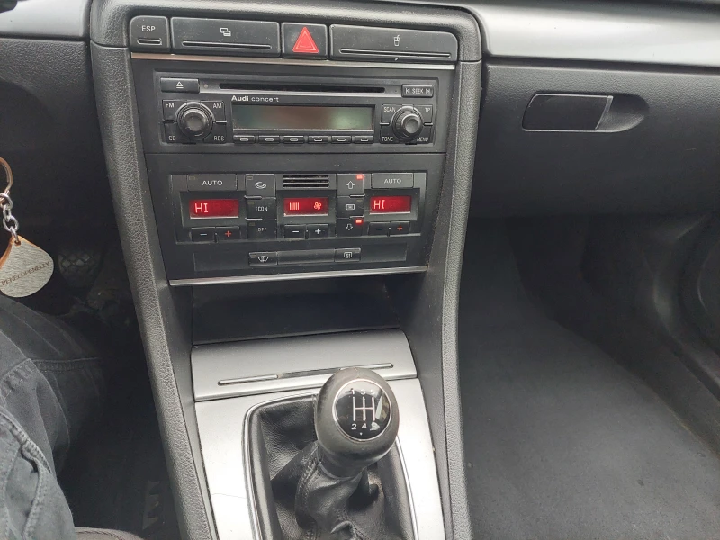 Audi A4 1.9 TDI ТОП СЪСТОЯНИЕ, снимка 12 - Автомобили и джипове - 52932005