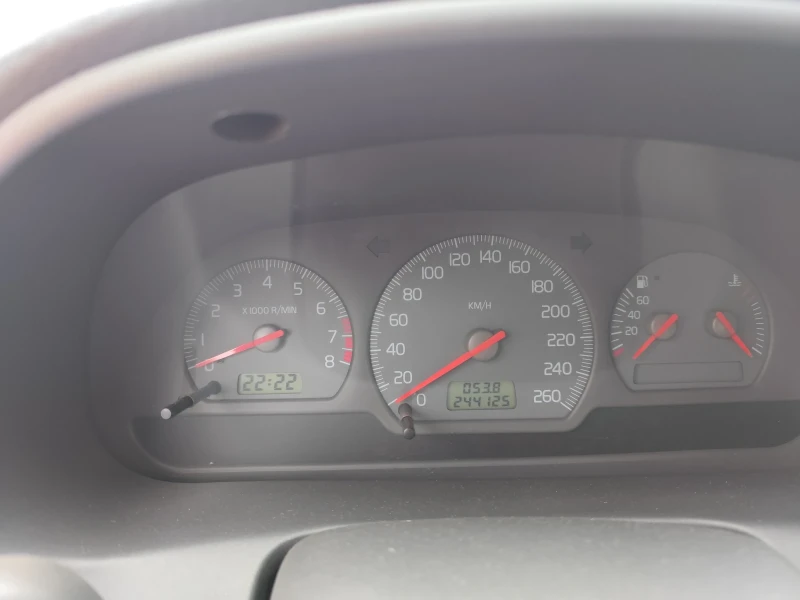 Volvo S40, снимка 7 - Автомобили и джипове - 53263911