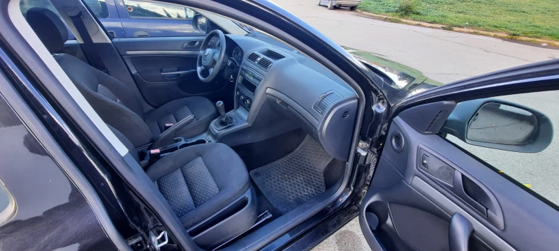 Skoda Octavia Mk 2 Facelift/2.0 TDI CR/6 скорости, снимка 9 - Автомобили и джипове - 53350064