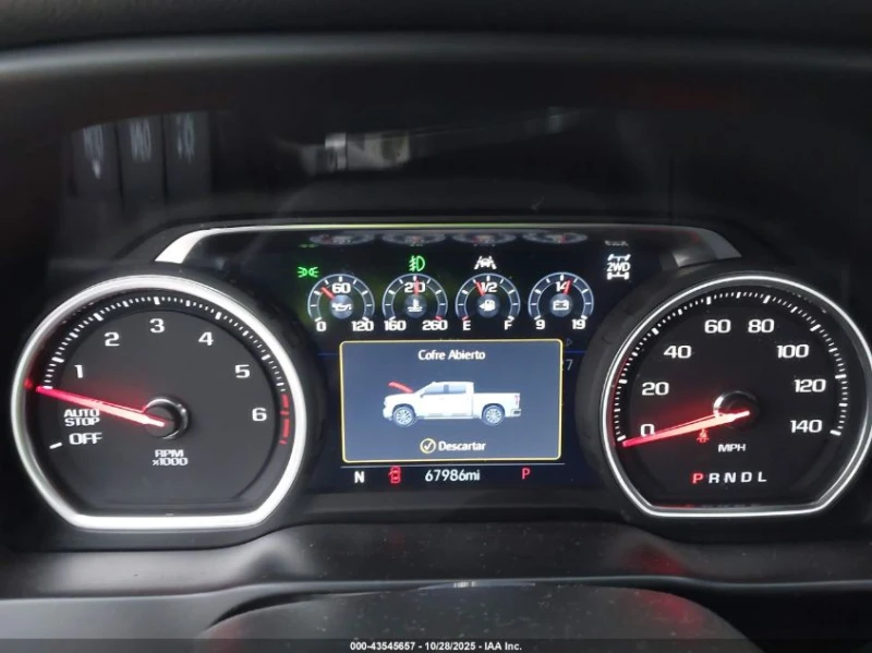 Chevrolet Silverado 6.2L V-8 DI, VVT, 420HP 4X4 Drive, снимка 12 - Автомобили и джипове - 53500837