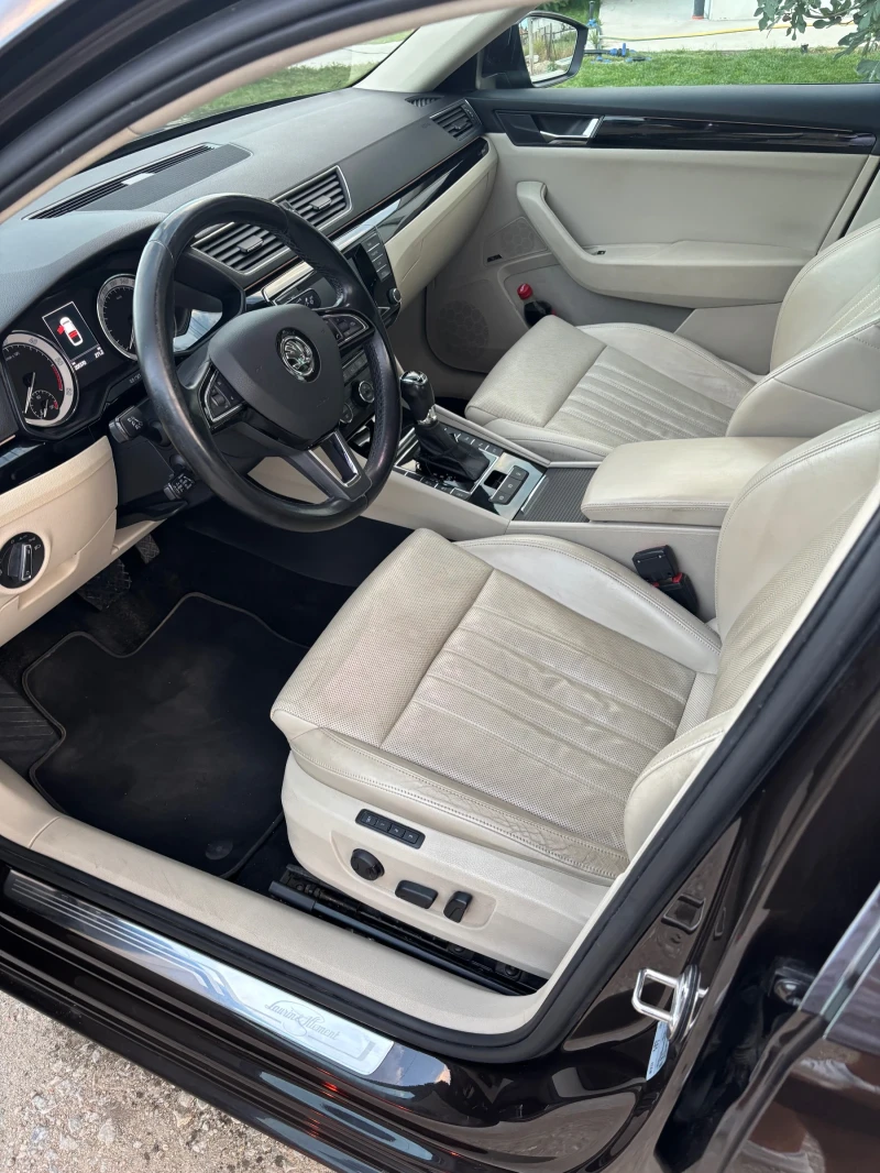 Skoda Superb Laurin & Klement, снимка 7 - Автомобили и джипове - 53580611