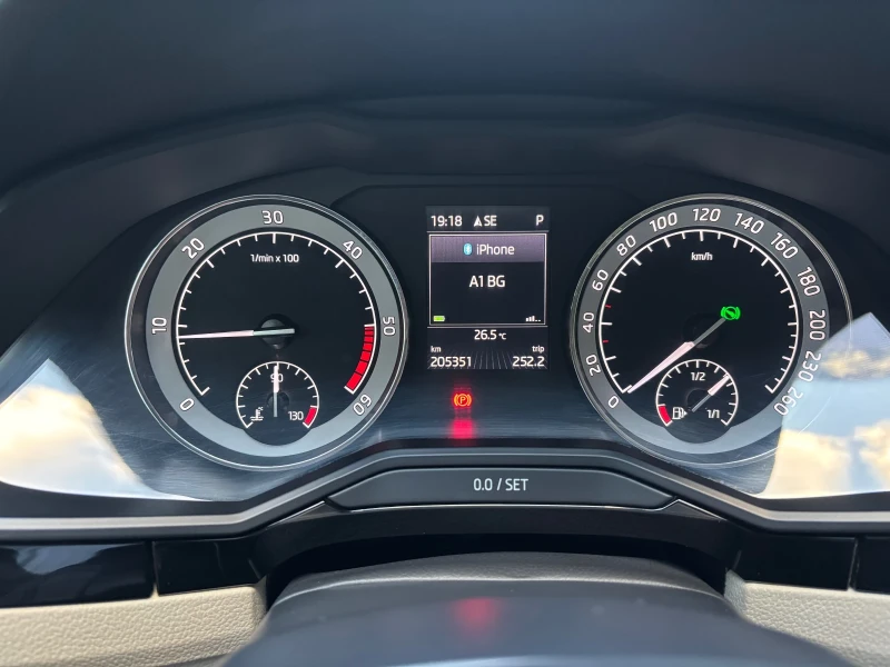 Skoda Superb Laurin & Klement, снимка 4 - Автомобили и джипове - 53580611