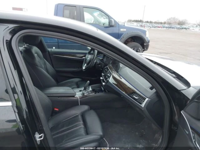 BMW 530 XDRIVE* DISTRONIC* AMBIENT* ПОДГРЕВ* CARPLAY - изображение 10