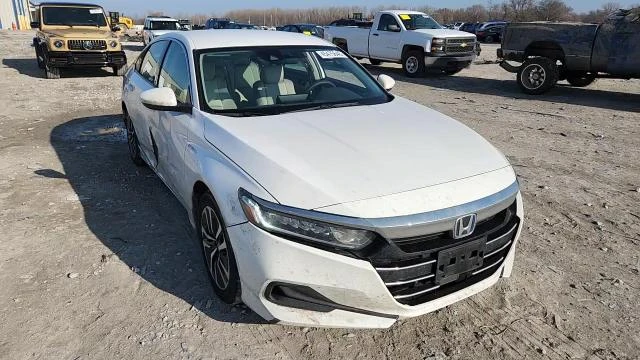 Honda Accord 2.0l Hybrid, снимка 13 - Автомобили и джипове - 54296919