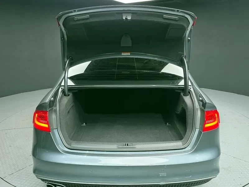 Audi A4 2.0 TDI Quattro Prestige B8, снимка 15 - Автомобили и джипове - 55431384