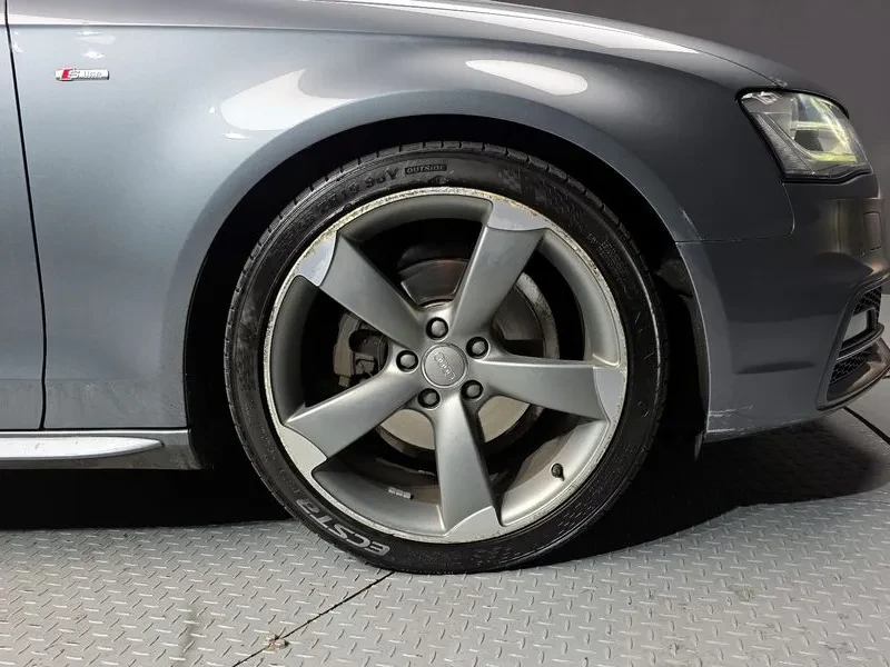 Audi A4 2.0 TDI Quattro Prestige B8, снимка 5 - Автомобили и джипове - 55431384