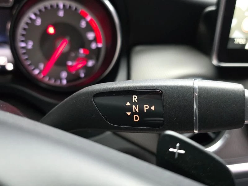 Mercedes-Benz CLA CLA200 d| 136к.с., снимка 9 - Автомобили и джипове - 56165019