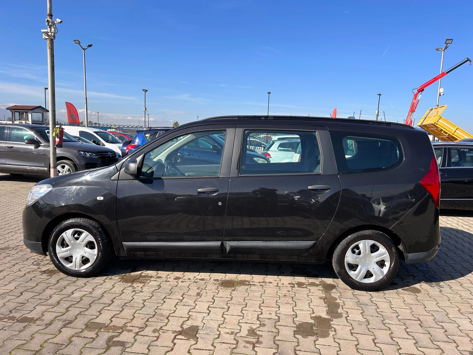 Dacia Lodgy 1.2i NAVI 5+ 1 EURO 5 ЛИЗИНГ - изображение 9