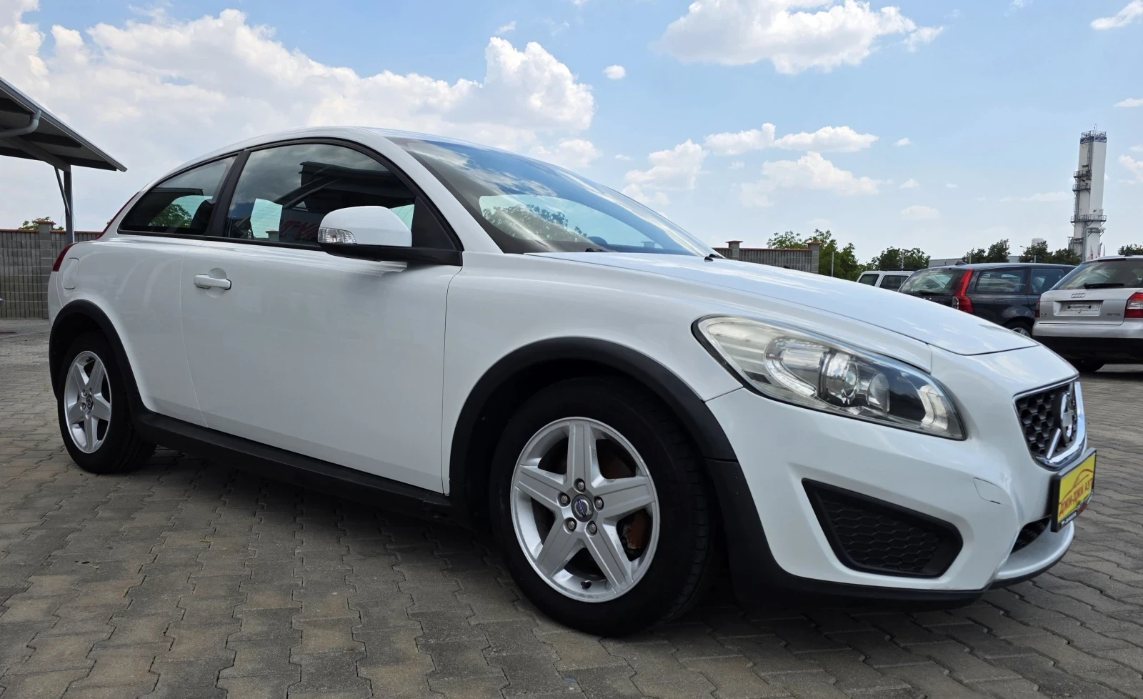 Volvo C30 1.6D, снимка 3 - Автомобили и джипове - 48030517