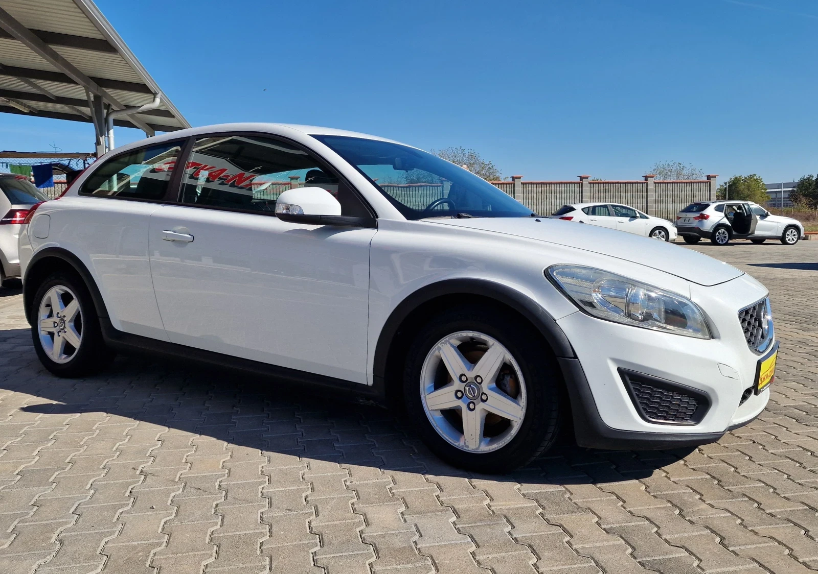 Volvo C30 1.6D - изображение 3