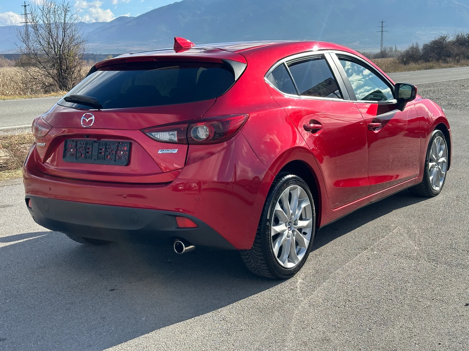 Mazda 3 1.5  - изображение 5