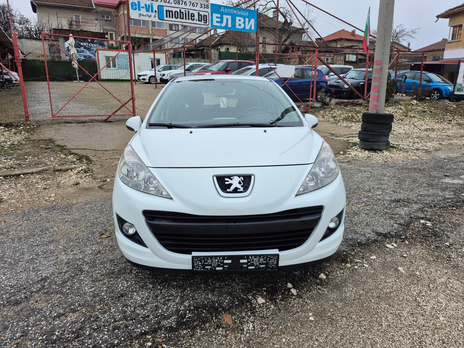 Peugeot 207 1.4i  GPL 74K.S - изображение 2