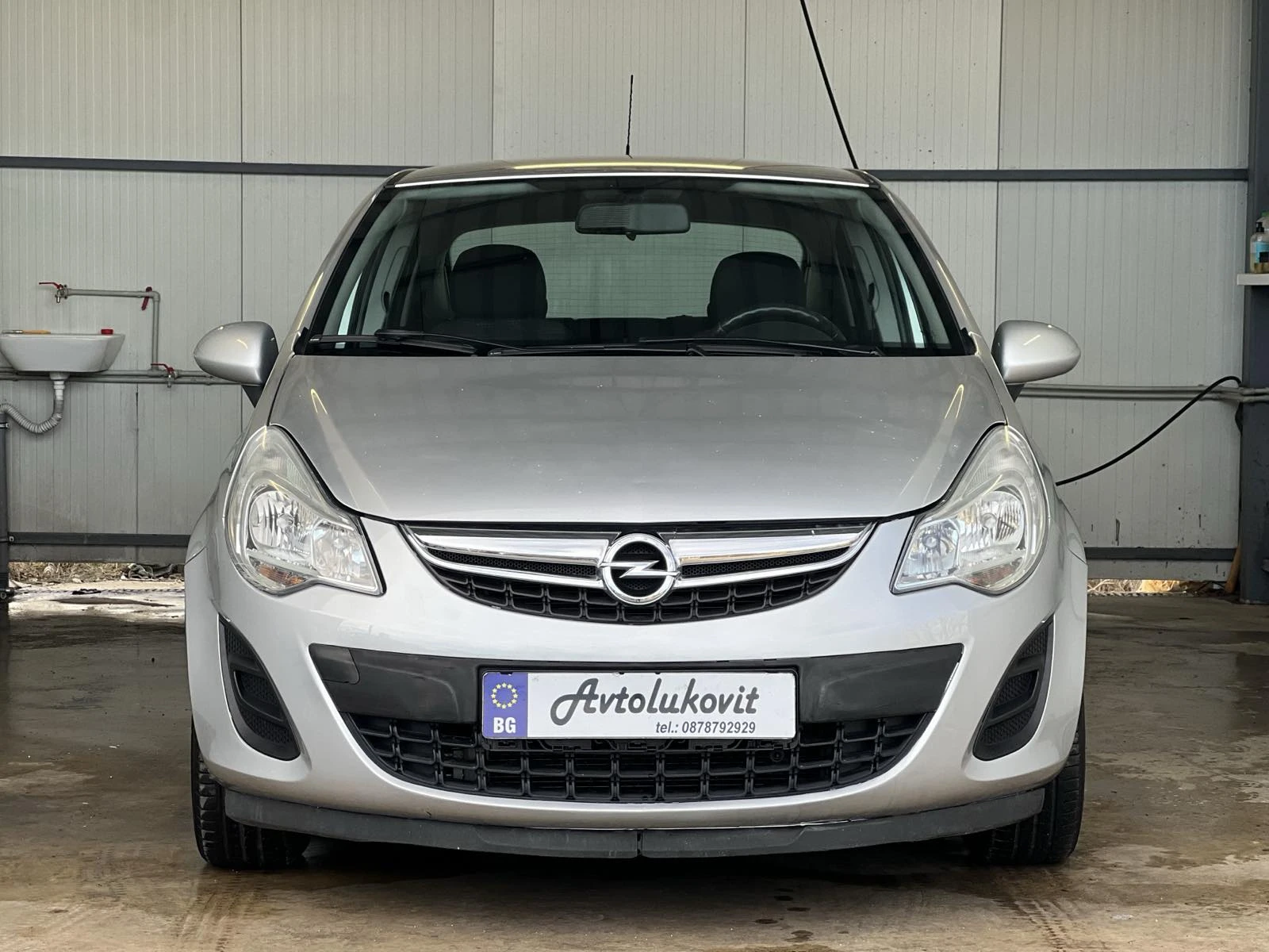 Opel Corsa 1.3i АВТОМАТИК - изображение 2