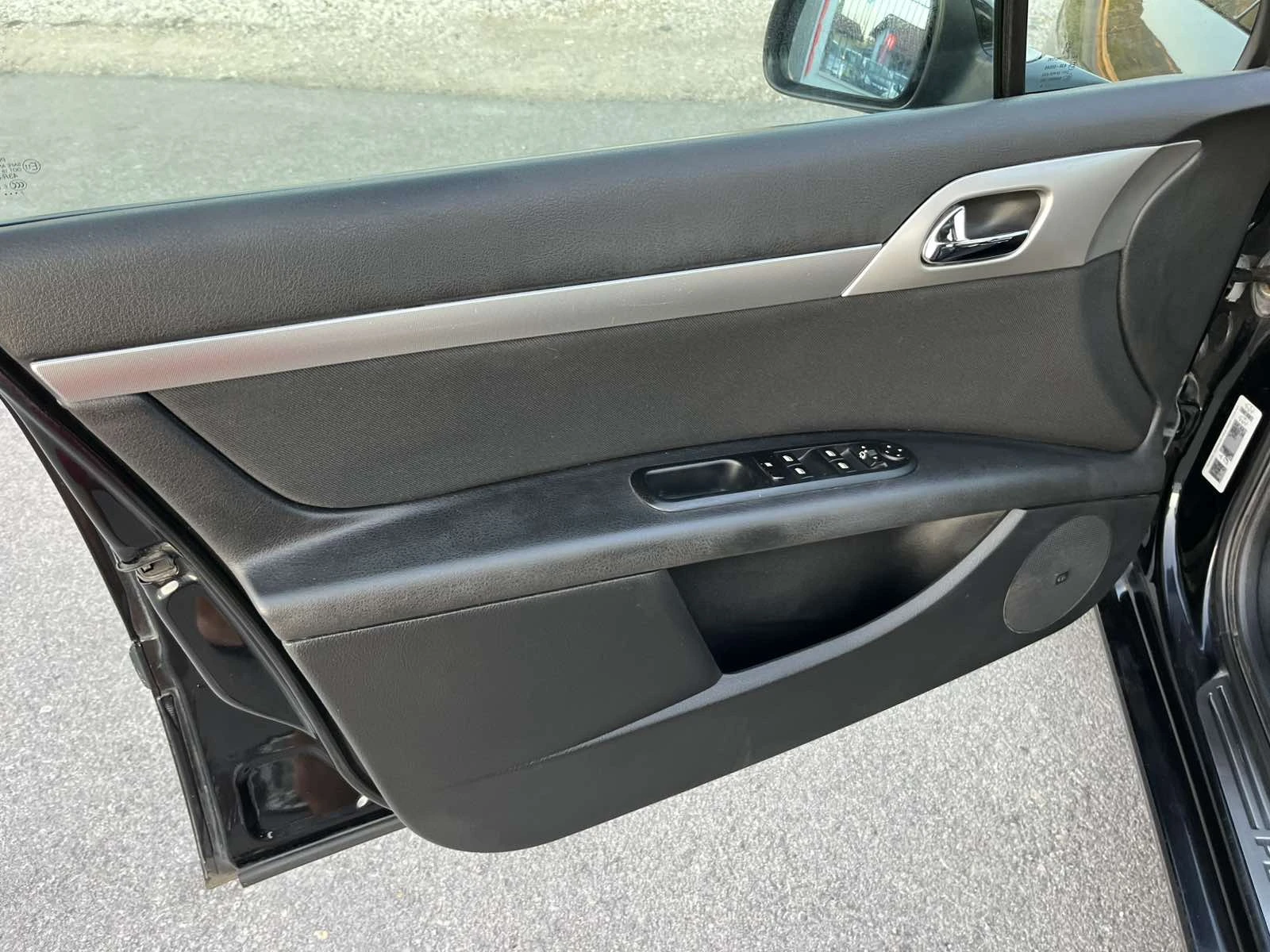 Peugeot 407 SW 2.0HDI 136кс 6 СКОРОСТИ КЛИМАТРОНИК АВТОПИЛОТ - изображение 7