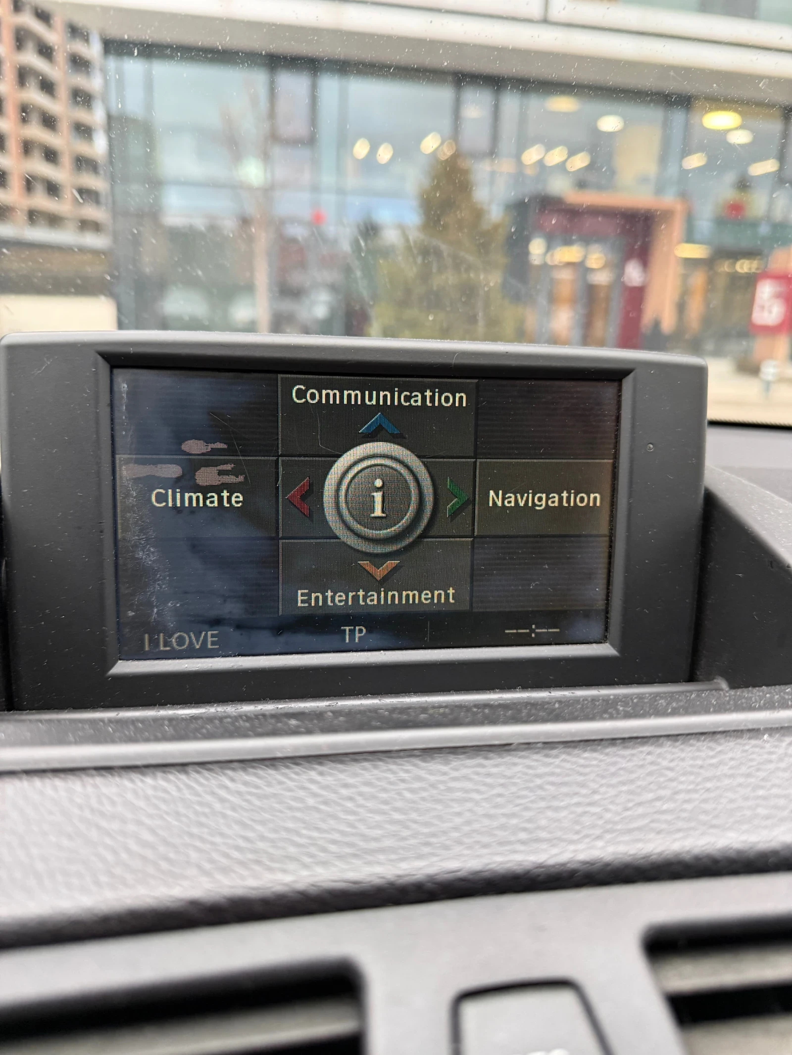 BMW 118 118D 143 �.� | Mobile.bg � ����������� 11