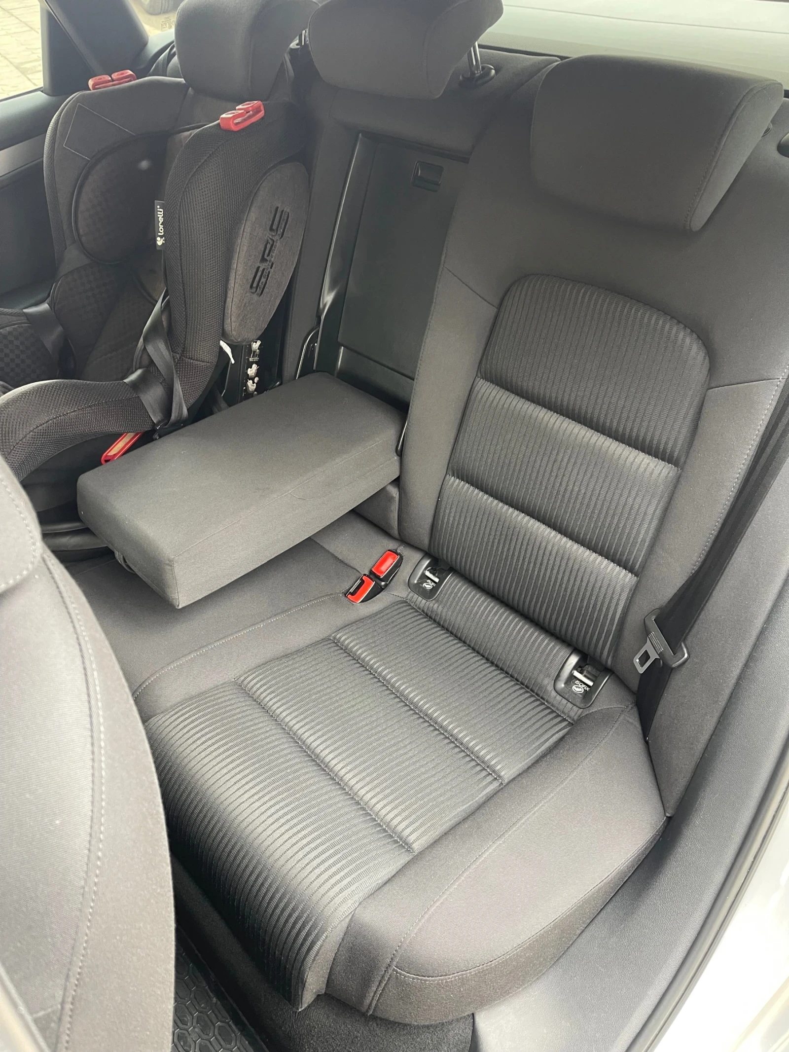 Audi A4 2000, снимка 13 - Автомобили и джипове - 53791033