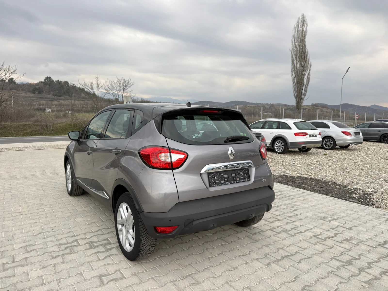 Renault Captur 1.5 DCI NAVI CAMERA AUTOMAT, снимка 4 - Автомобили и джипове - 53880711