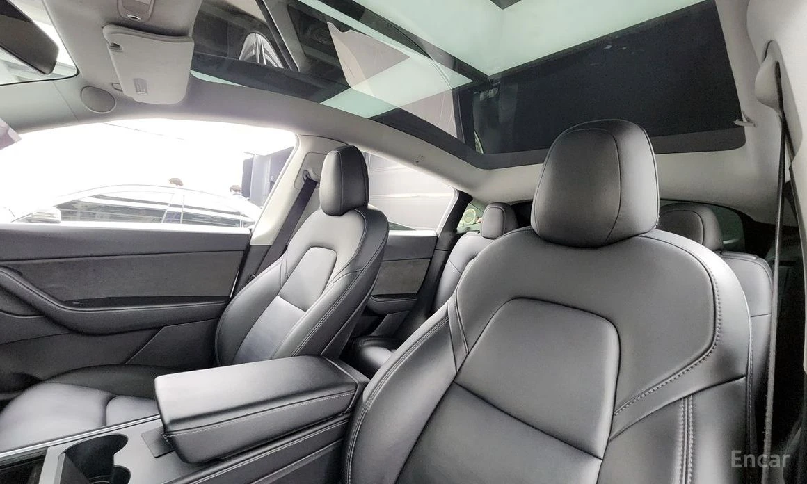 Tesla Model Y Long Range AWD* PANORAMA* , снимка 8 - Автомобили и джипове - 53997778