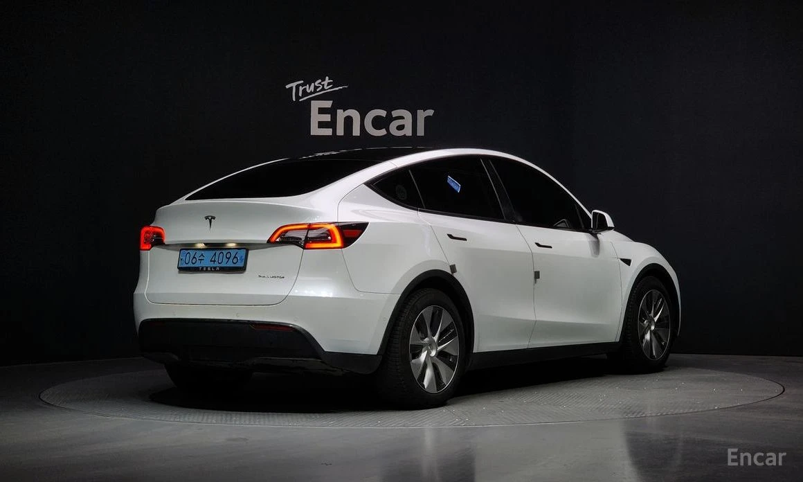 Tesla Model Y Long Range AWD* PANORAMA* , снимка 3 - Автомобили и джипове - 53997778