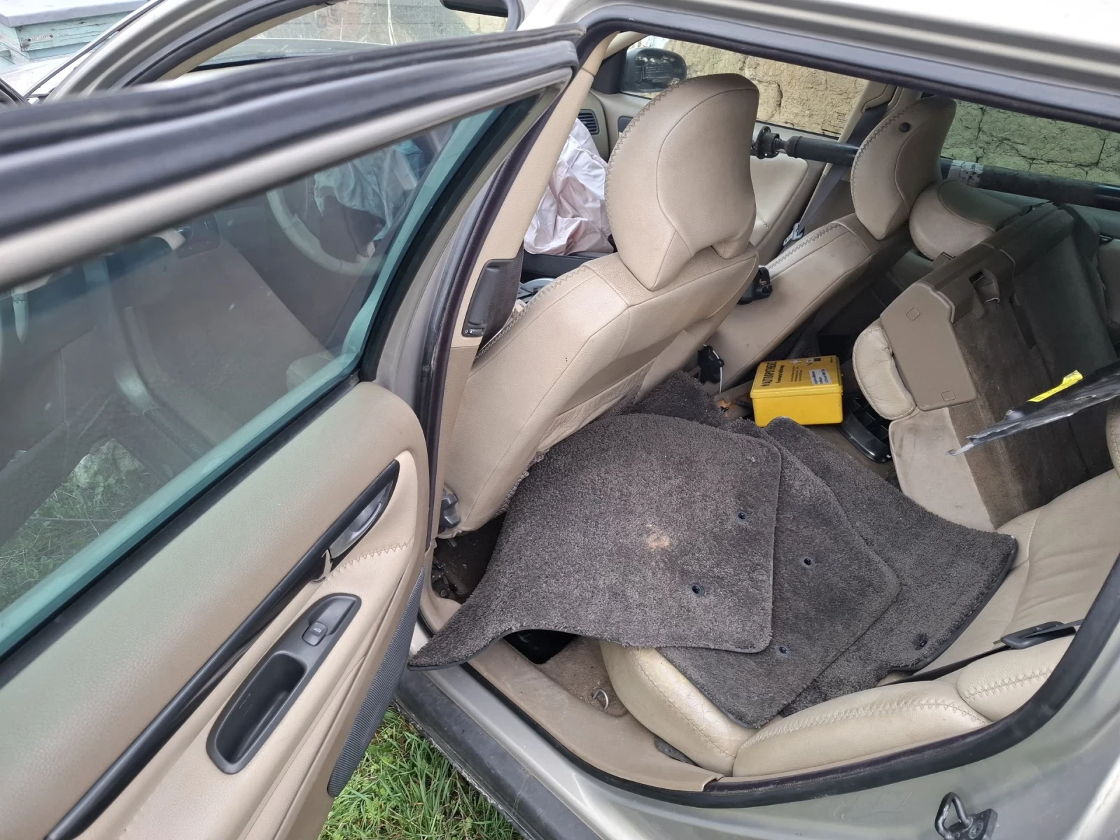 Volvo Xc70 2.4 d5 163 ks, снимка 6 - Автомобили и джипове - 54370167