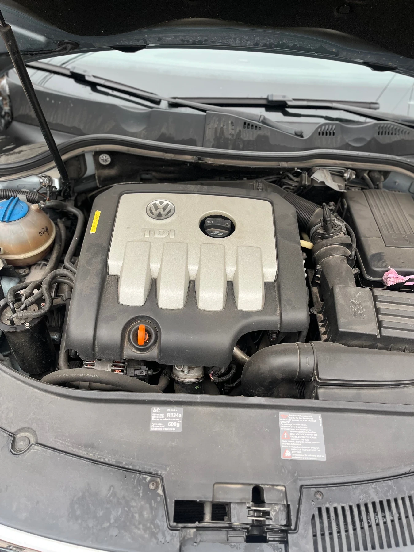 VW Passat, снимка 10 - Автомобили и джипове - 54015728