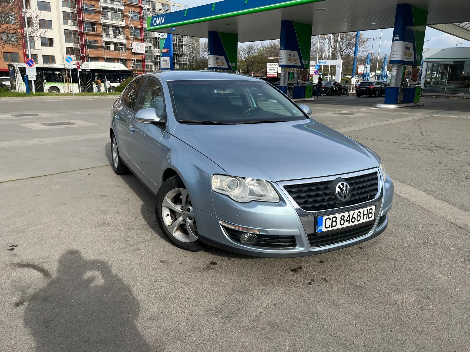 VW Passat 2.0 TDI, снимка 4 - Автомобили и джипове - 54015728