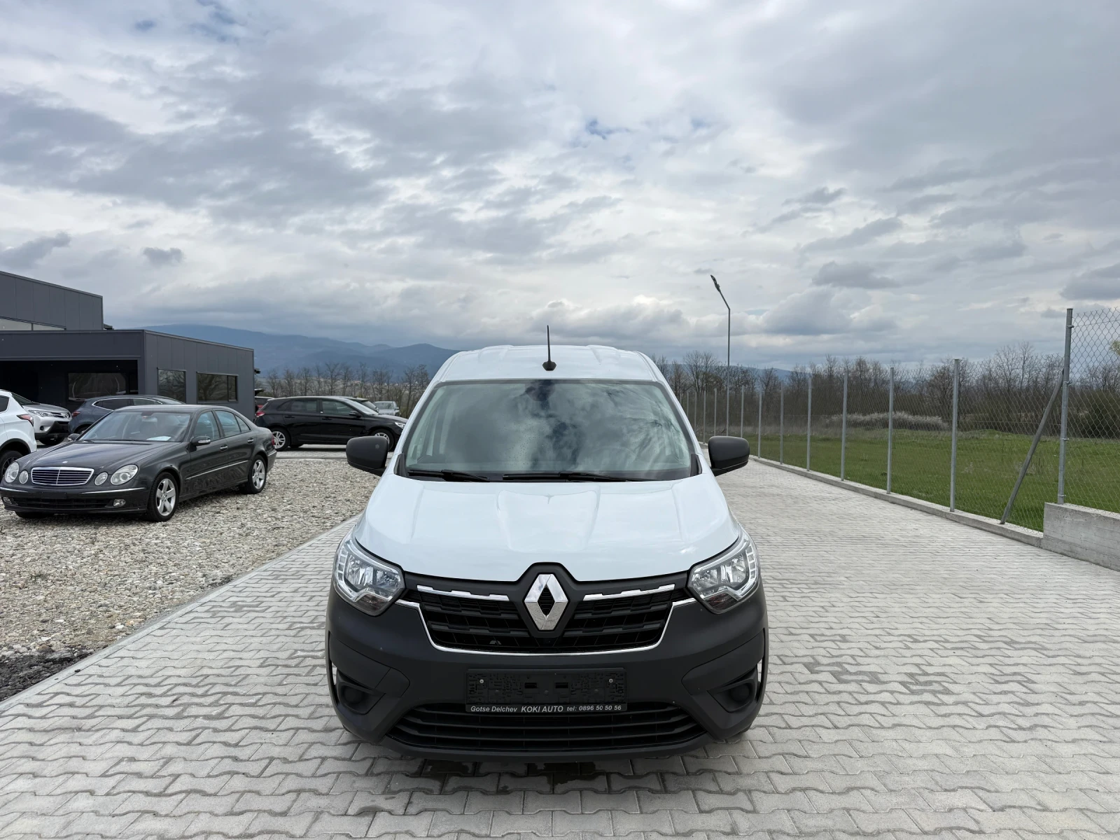 Renault Express 1.5DCI NAVI, снимка 2 - Автомобили и джипове - 54165765